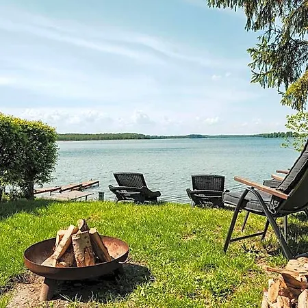 Hotel Nad Jeziorem Dobskim Mazury