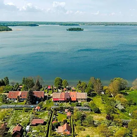 Nad Jeziorem Dobskim Mazury Fuleda