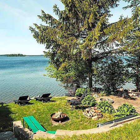 Nad Jeziorem Dobskim Mazury *